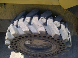 Nu-Air DT tire on CAT 226B_2 Nu-Air DT tire on CAT 226B_2